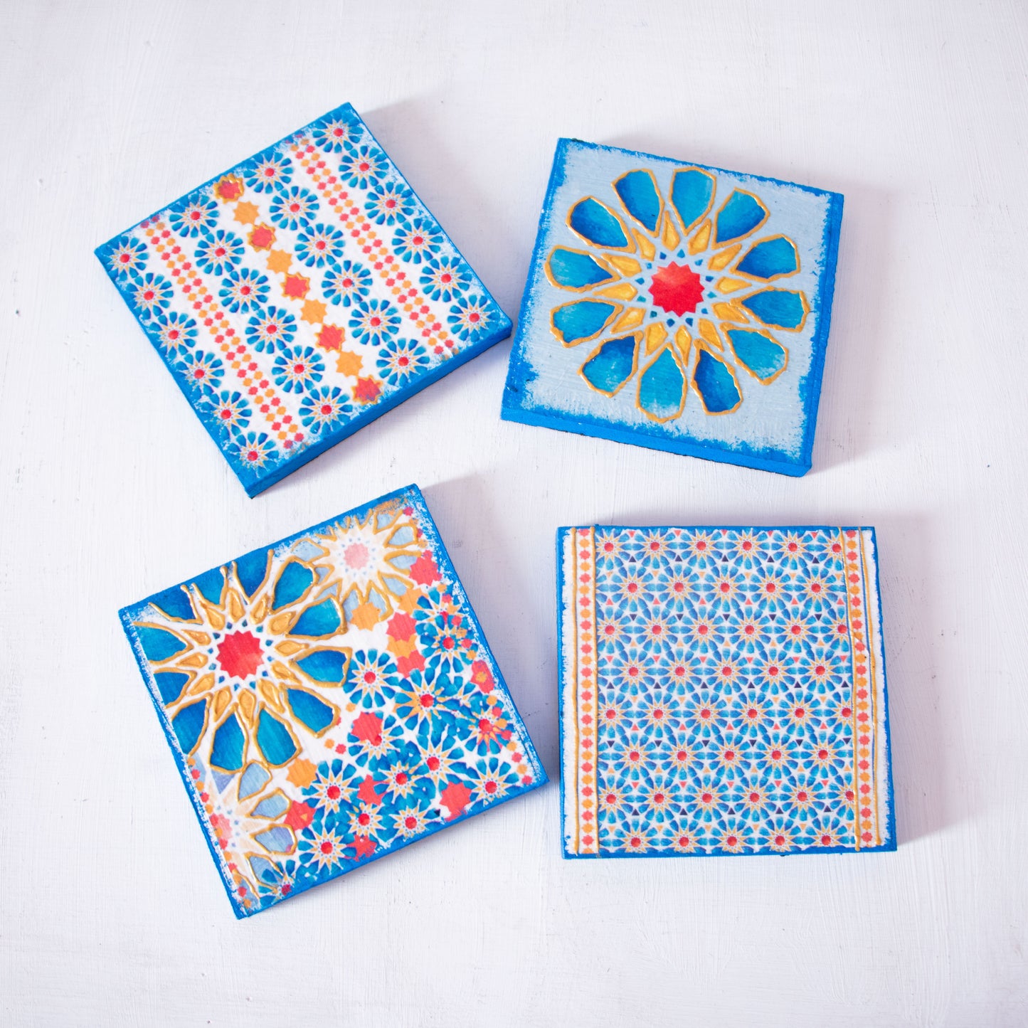 Blue Islamic stars coasters wooden tray