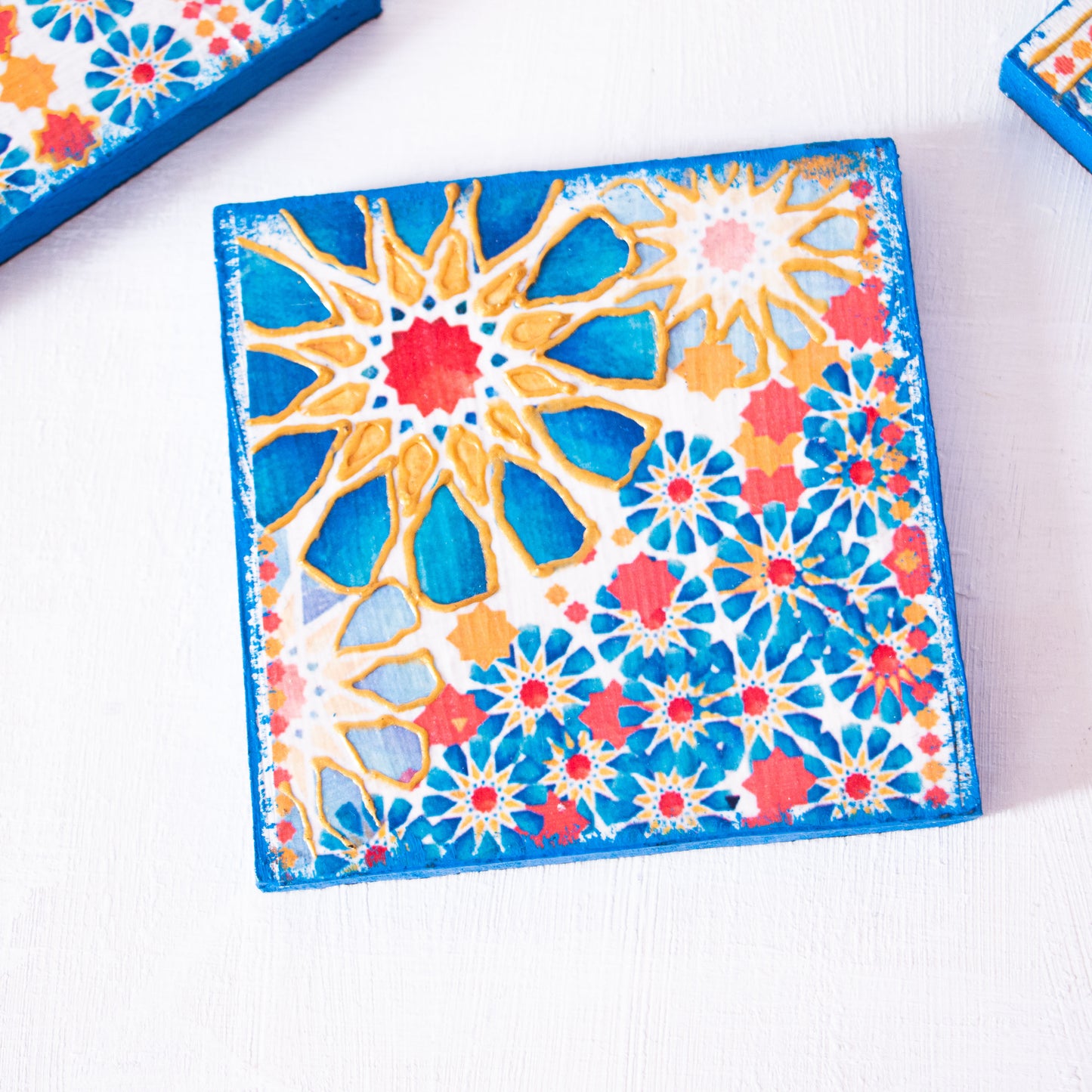 Blue Islamic stars coasters wooden tray