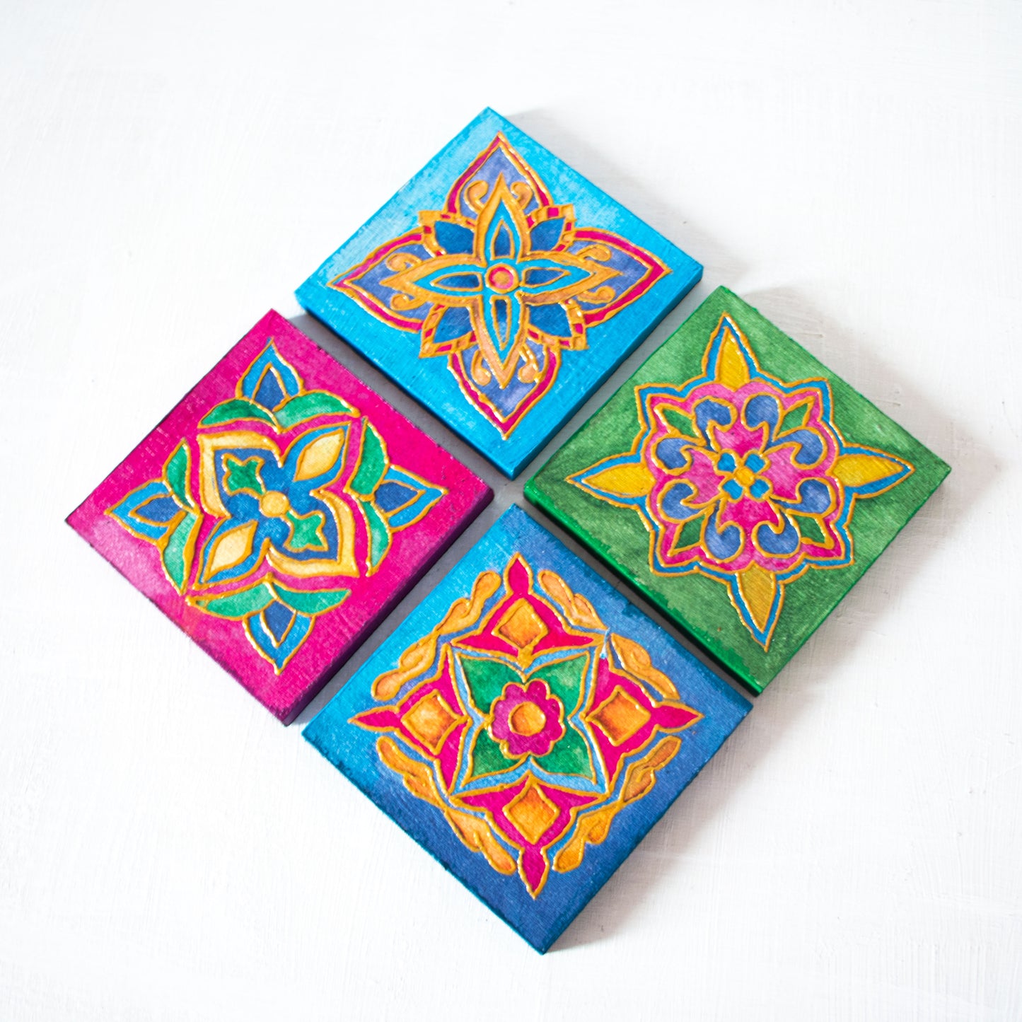 Arabic Blossom coasters wooden tray