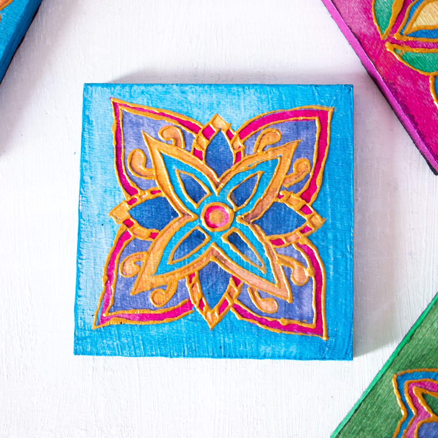 Arabic Blossom coasters wooden tray