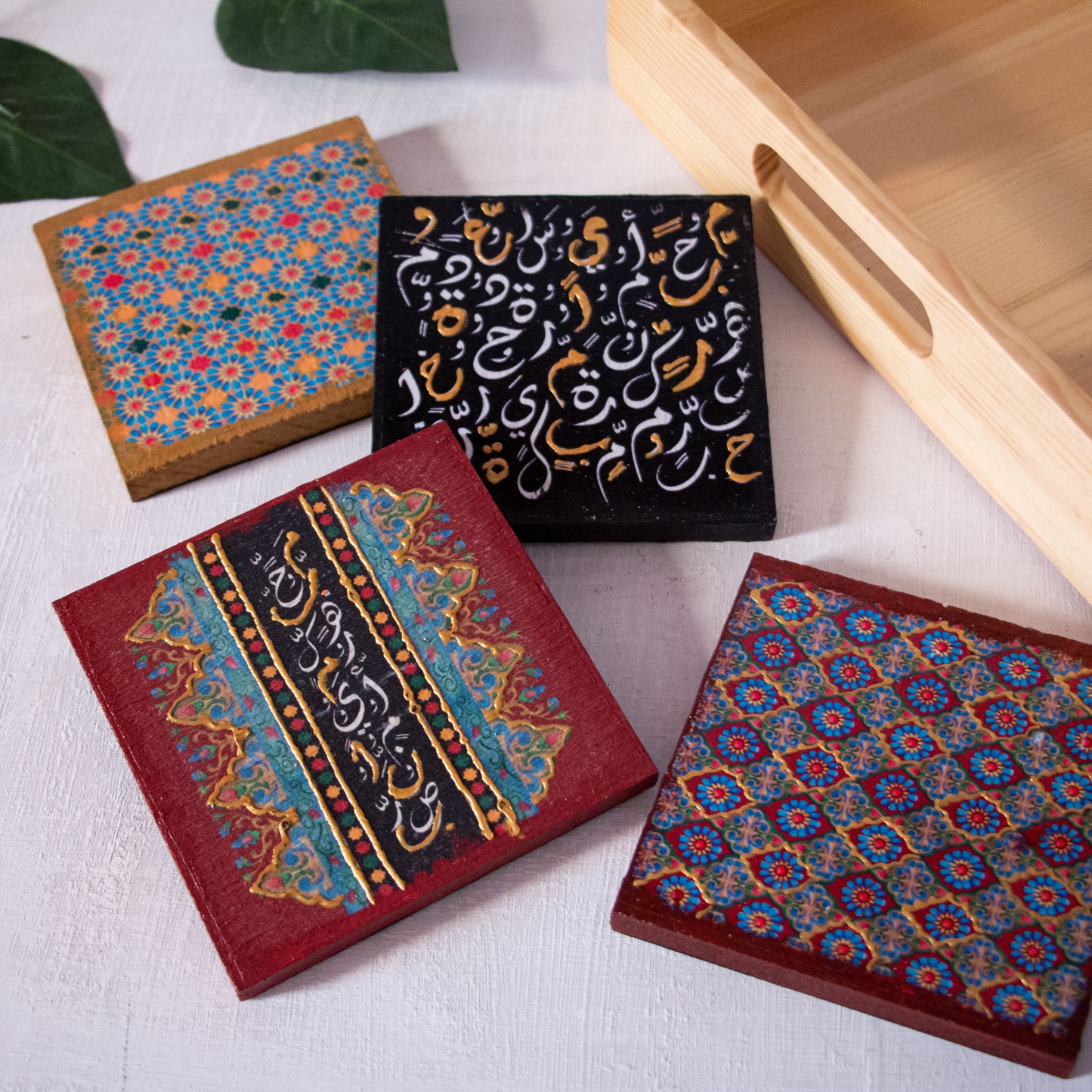 Arabesque coasters wooden tray