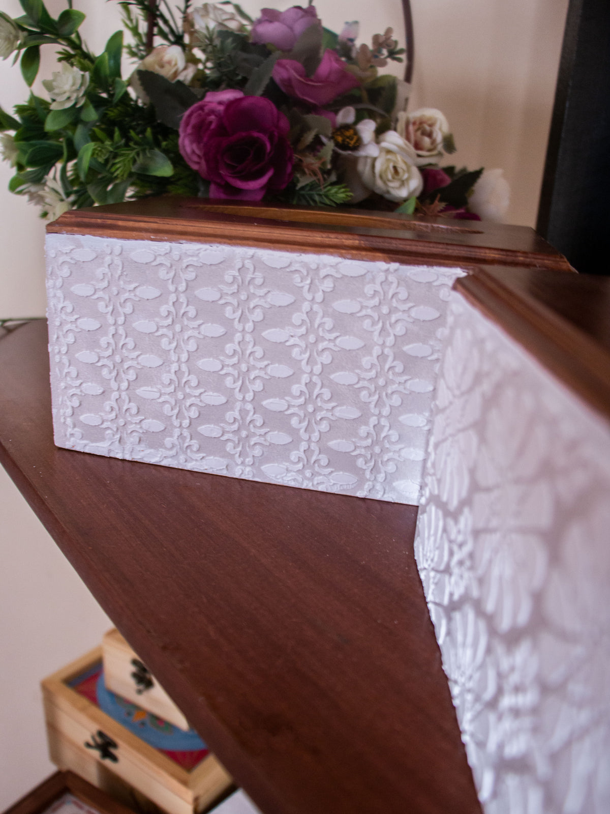Tissue Box Off white Islamic Pattern